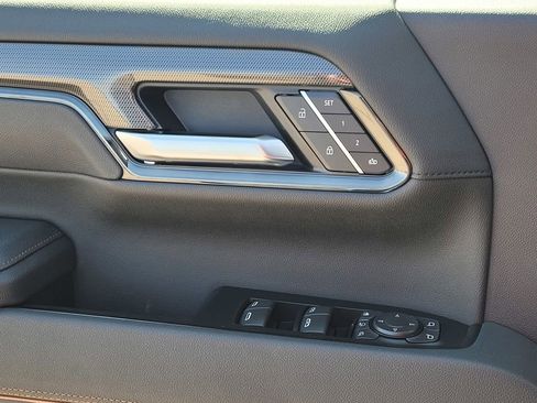 New 2026 GMC Sierra 2500 AT4 w/ AT4 Premium Plus Package AWD/4WD image 29