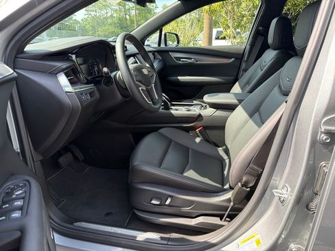 New 2026 Cadillac XT5 Luxury AWD/4WD image 5