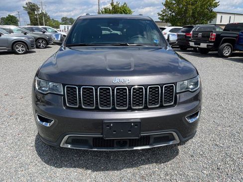 Used 2019 Jeep Grand Cherokee Limited AWD/4WD image 3