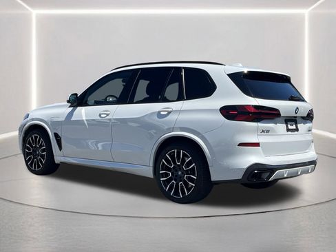 Used 2024 BMW X5 xDrive50e w/ M Sport Package image 24