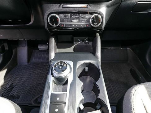 Used 2022 Ford Escape SE w/ Convenience Package image 18