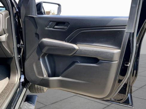 Used 2023 Chevrolet Colorado Trail Boss w/ Technology Package AWD/4WD image 22