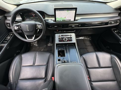 Used 2022 Lincoln Aviator AWD w/ Premium Package image 28