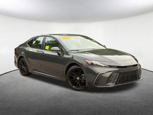 Used 2026 Toyota Camry SE w/ Convenience Package FWD image 2