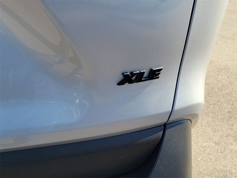 Used 2025 Toyota RAV4 XLE Premium image 21