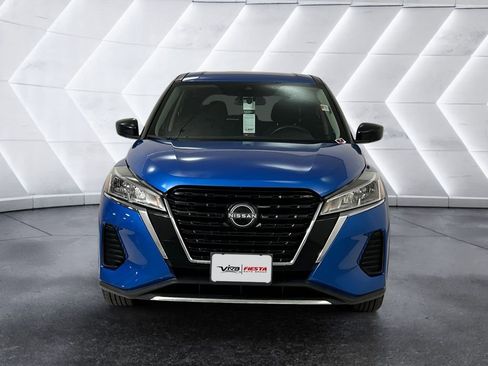 Used 2022 Nissan Kicks S FWD image 2