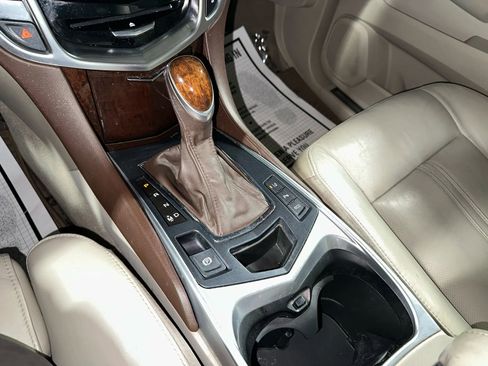 Used 2015 Cadillac SRX Luxury w/ Driver Awareness Package image 22