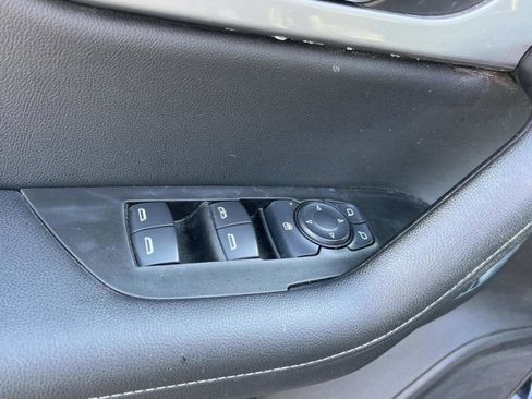 Used 2021 Chevrolet Blazer LT image 32