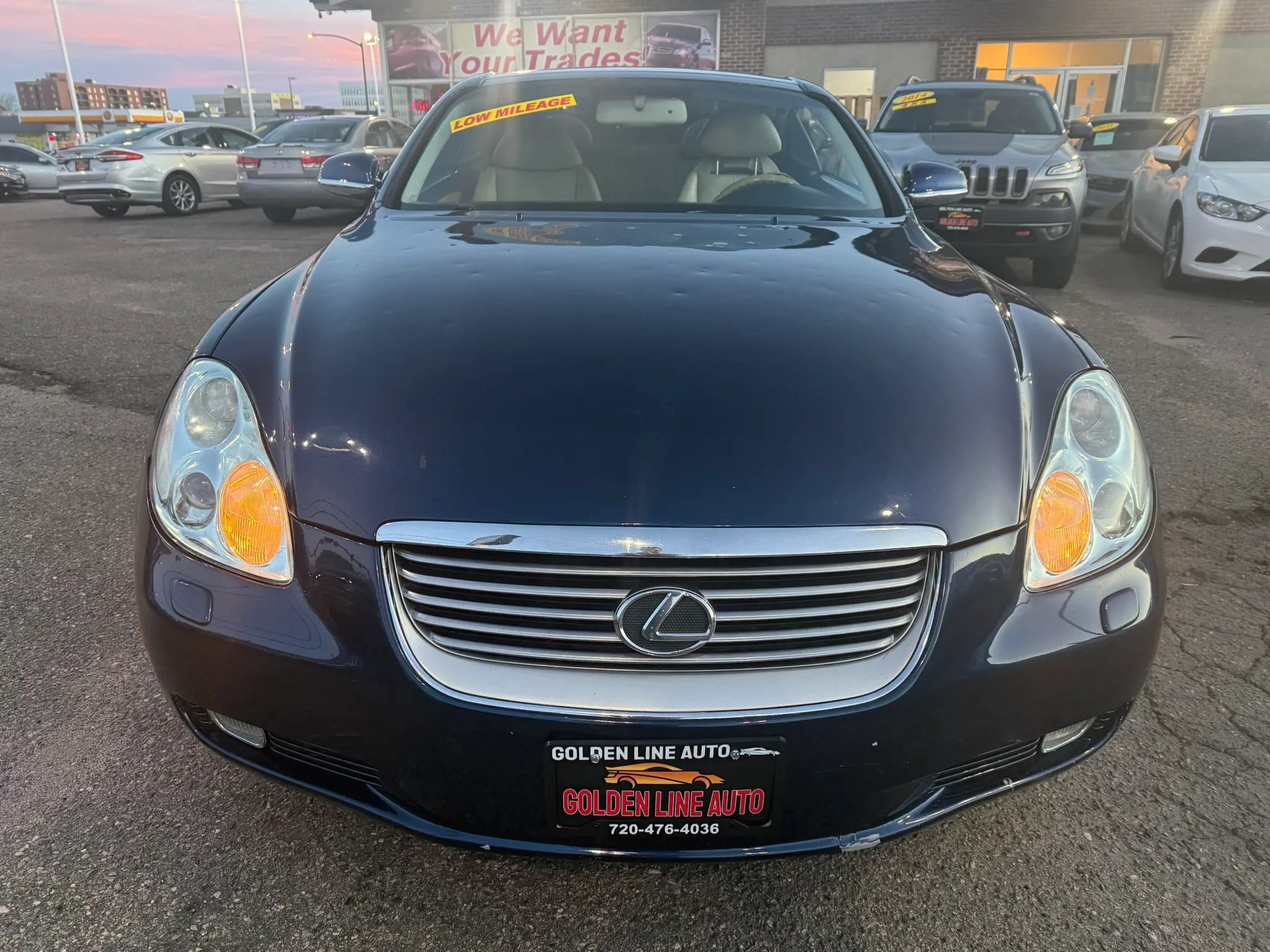Used 2002 Lexus SC 430 Convertible RWD image 3
