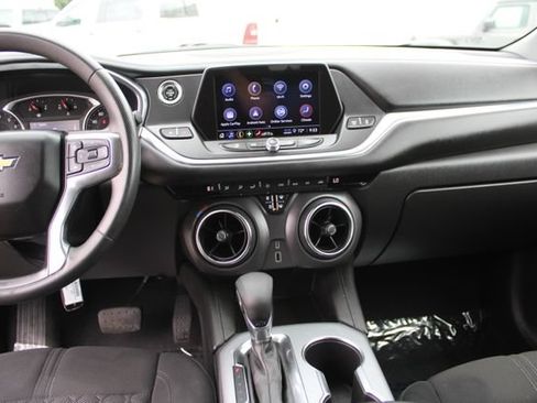Used 2021 Chevrolet Blazer LT FWD image 14