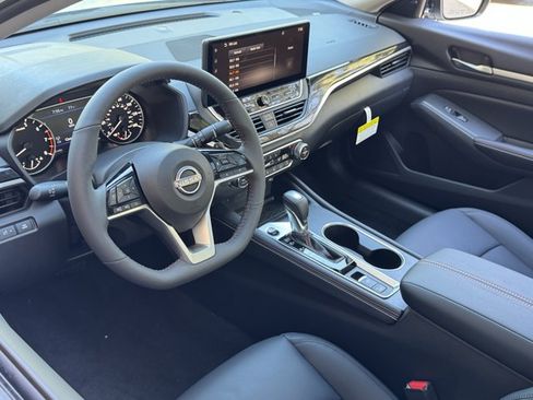 New 2026 Nissan Altima 2.5 SR w/ SR Premium Package FWD image 21
