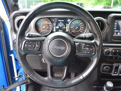 Used 2022 Jeep Wrangler Sport AWD/4WD image 19