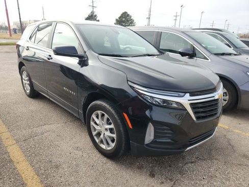 Used 2024 Chevrolet Equinox LT image 1