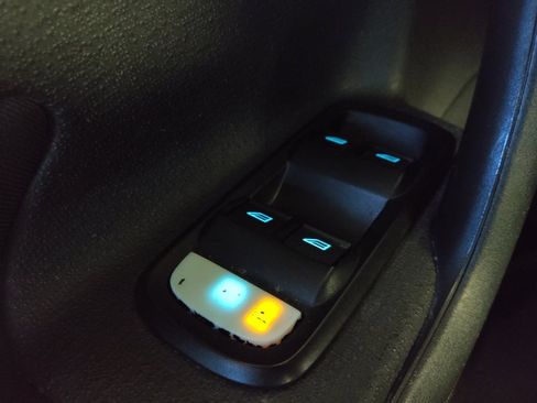 Used 2019 Ford Fiesta SE FWD image 27