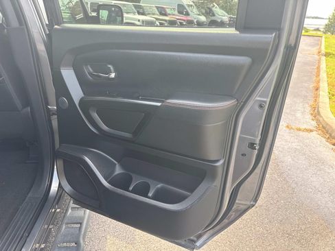 Used 2024 Nissan Titan PRO-4X w/ Pro-4x Convenience Package AWD/4WD image 25