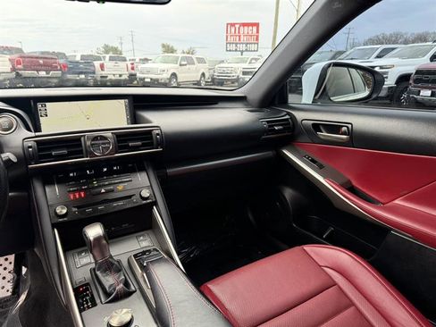 Used 2018 Lexus IS 300 F Sport image 25