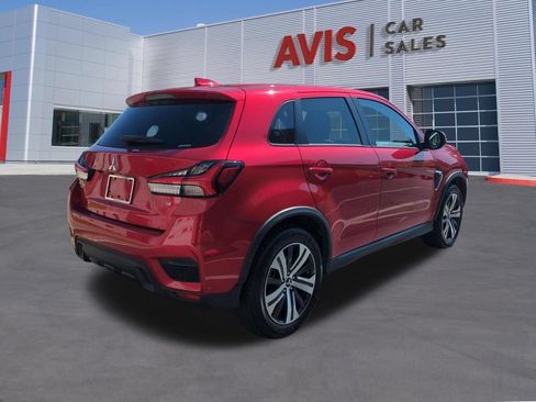 Used 2025 Mitsubishi Outlander Sport SE AWD/4WD image 6