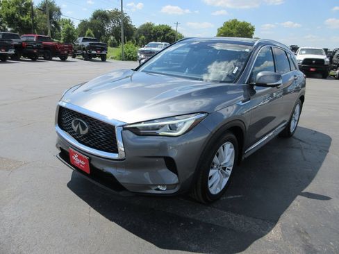 Used 2019 INFINITI QX50 Essential w/ Premium Heat Package AWD/4WD image 11