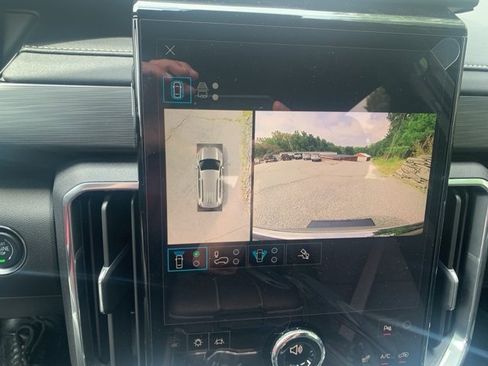 New 2026 GMC Acadia Elevation image 27