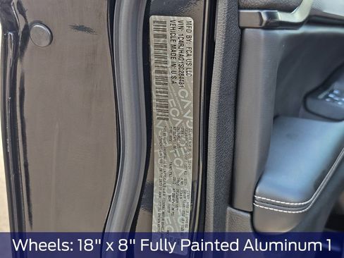Used 2025 Jeep Grand Cherokee Altitude AWD/4WD image 37