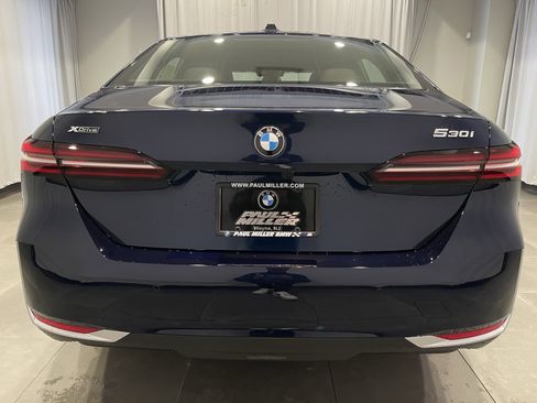New 2026 BMW 530i xDrive AWD/4WD image 5