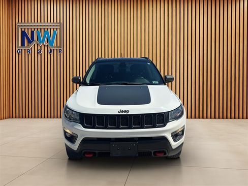Used 2020 Jeep Compass Trailhawk AWD/4WD image 2