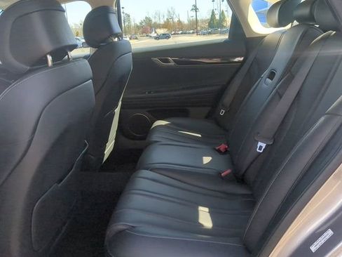 Used 2023 Genesis G80 2.5T image 12