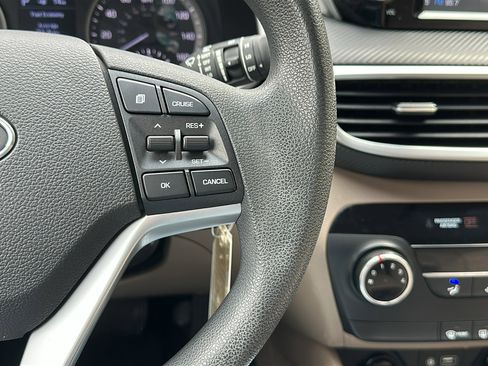 Used 2019 Hyundai Tucson SE image 16