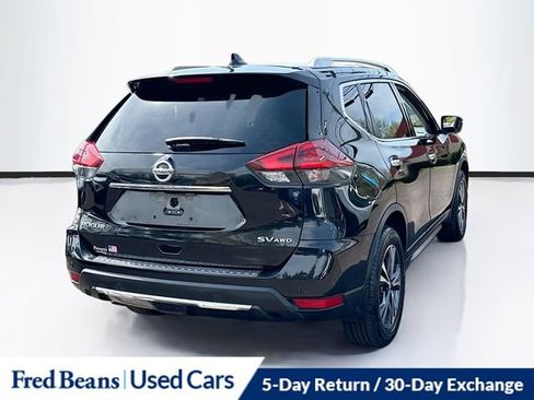 Used 2019 Nissan Rogue SV w/ Premium Package AWD/4WD image 8