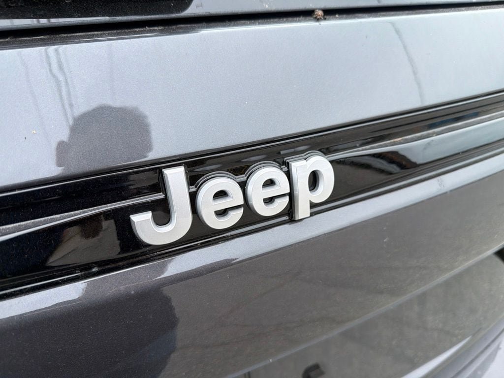 New 2026 Jeep Grand Cherokee Laredo X AWD/4WD image 20