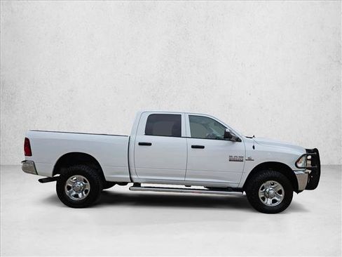 Used 2018 RAM 2500 Tradesman w/ Chrome Appearance Group image 4