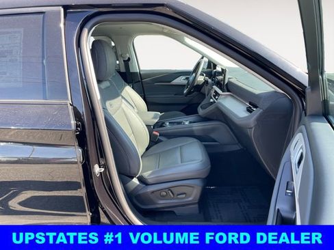 New 2025 Ford Explorer Active w/ Active Comfort Package image 15