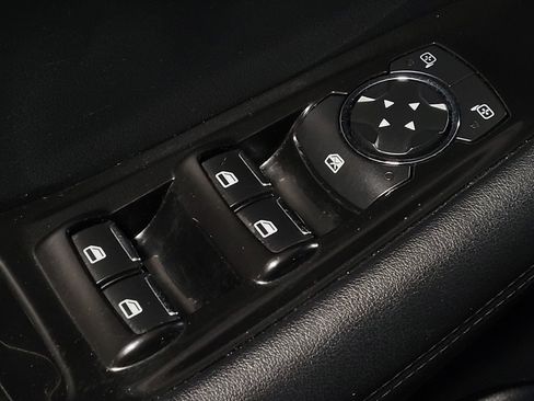 Used 2020 Ford Edge SEL AWD/4WD image 27