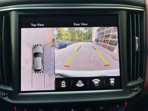 Used 2023 Maserati Levante Trofeo image 77