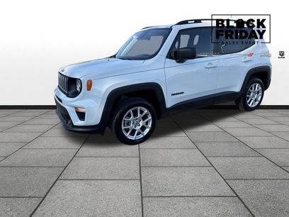 Used 2023 Jeep Renegade Latitude w/ Premium Group