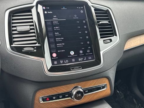 Certified 2024 Volvo XC90 B6 Plus AWD/4WD image 23