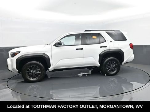 Used 2025 Toyota 4Runner SR5 image 5