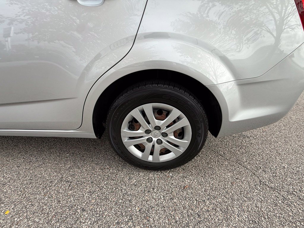 Used 2017 Chevrolet Sonic LS FWD image 28
