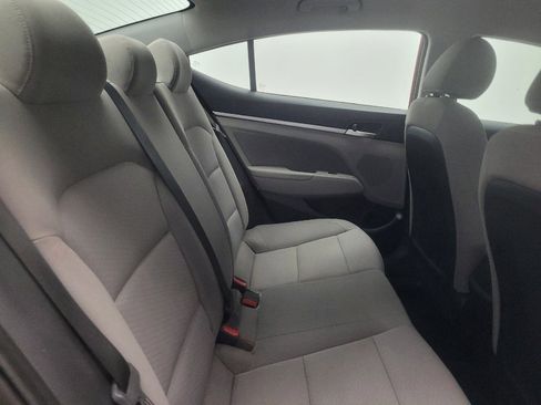 Used 2019 Hyundai Elantra SEL FWD image 19