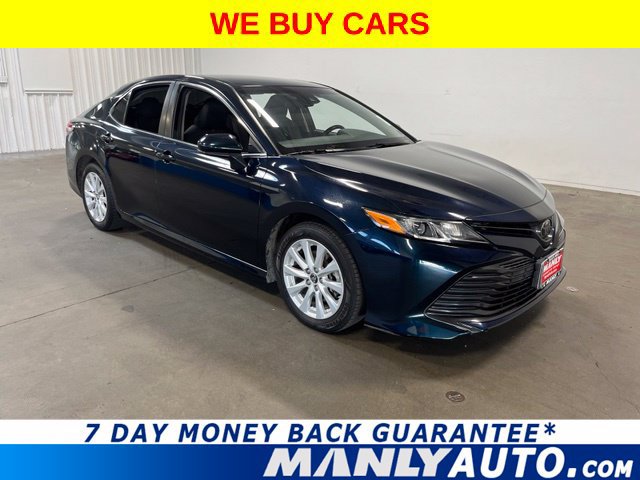 Used 2018 Toyota Camry LE FWD image 1
