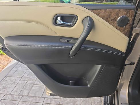 Certified 2024 INFINITI QX80 Premium Select w/ Cargo Package image 10