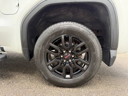 Used 2024 GMC Sierra 1500 Elevation AWD/4WD image 10