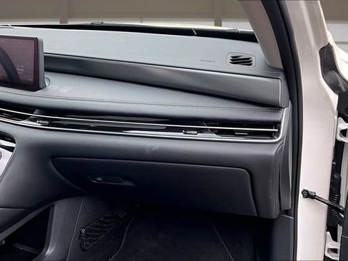 Used 2023 INFINITI QX60 Luxe w/ Cargo Package AWD/4WD image 16