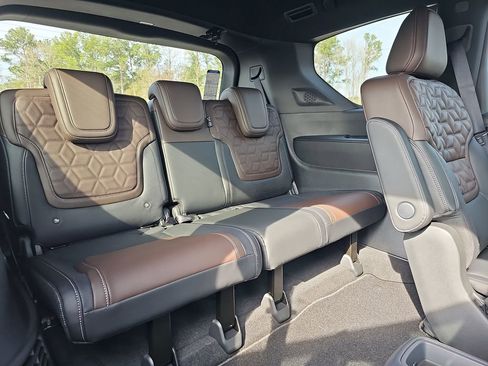 New 2026 Nissan Armada Platinum Reserve AWD/4WD image 14