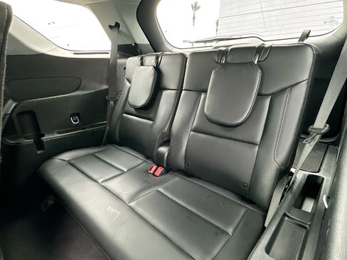 Used 2024 Ford Explorer XLT w/ Equipment Group 202A image 27