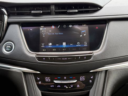 Used 2019 Cadillac XT5 Premium Luxury image 17