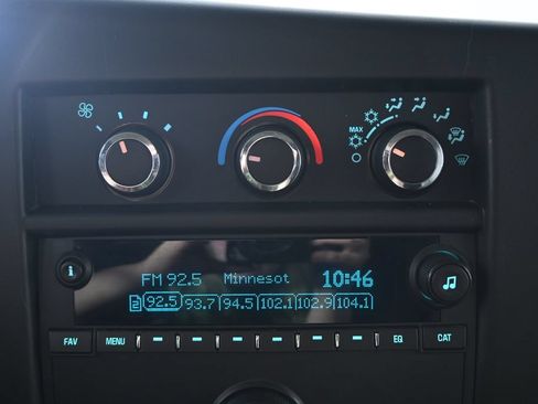 Used 2017 Chevrolet Express 3500 RWD image 28
