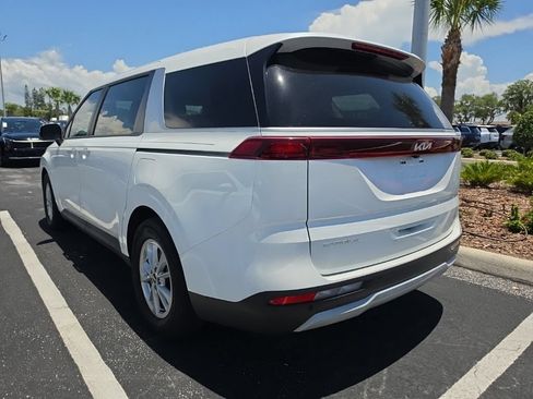Used 2023 Kia Carnival LX FWD image 14