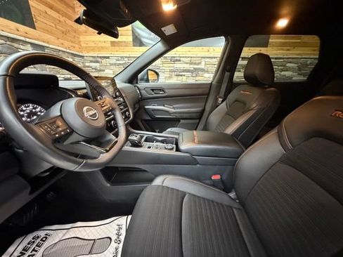 Used 2024 Nissan Pathfinder Rock Creek AWD/4WD image 13