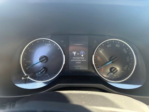 Certified 2021 Toyota RAV4 XLE AWD/4WD image 8